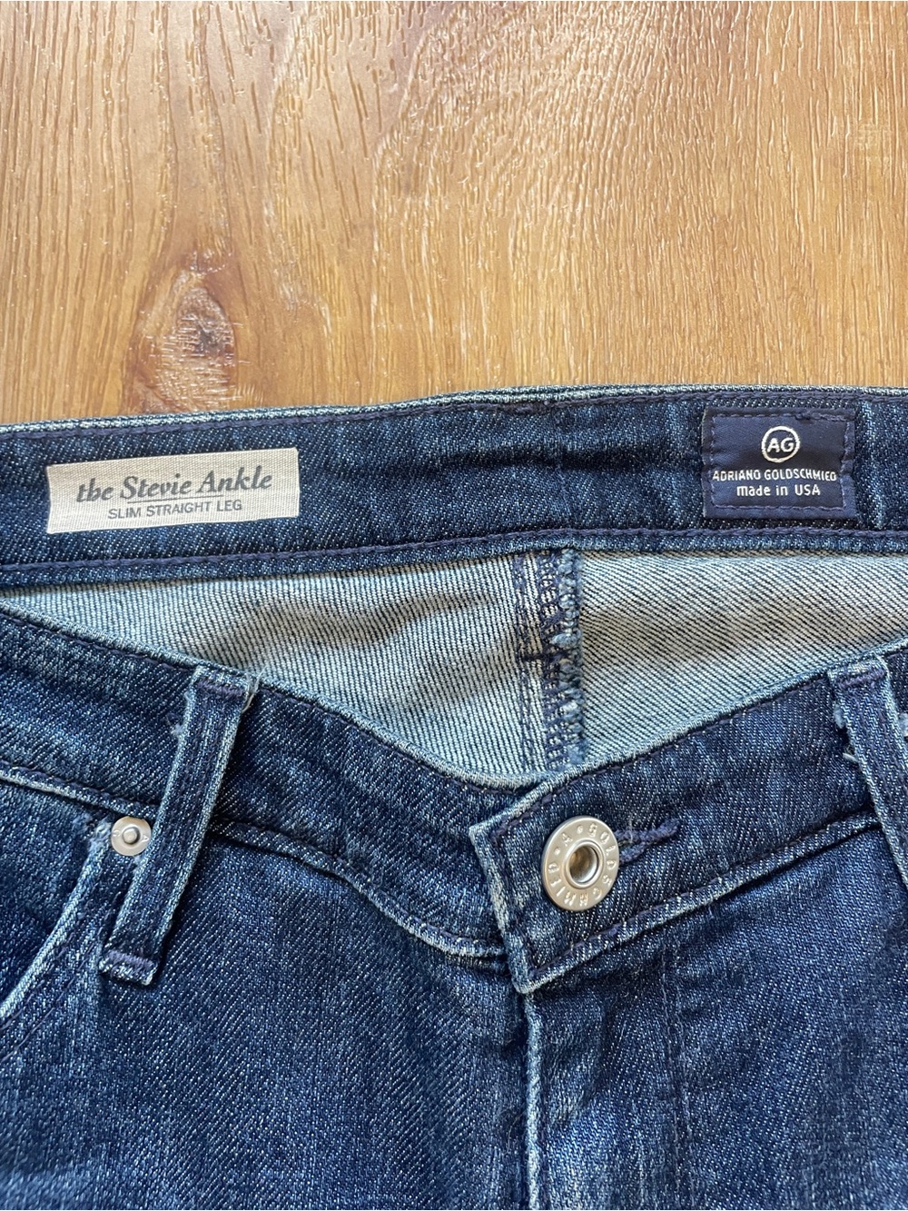Ag Adriano Goldschmied Woman’s “the Stevie Ankle” Jeans - Picture 2 of 8